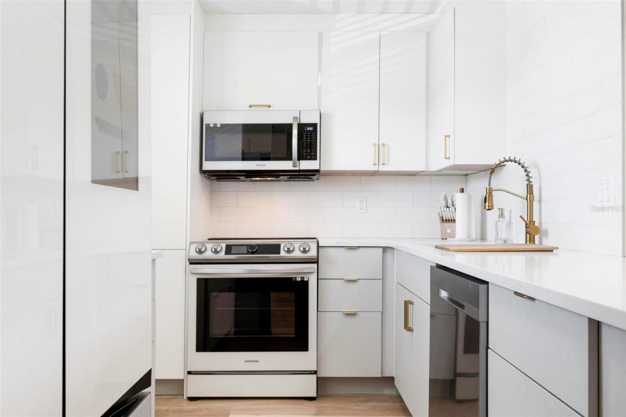 4200 Ironwood Circle, Unit 203B, Bradenton, FL 34209 Photo