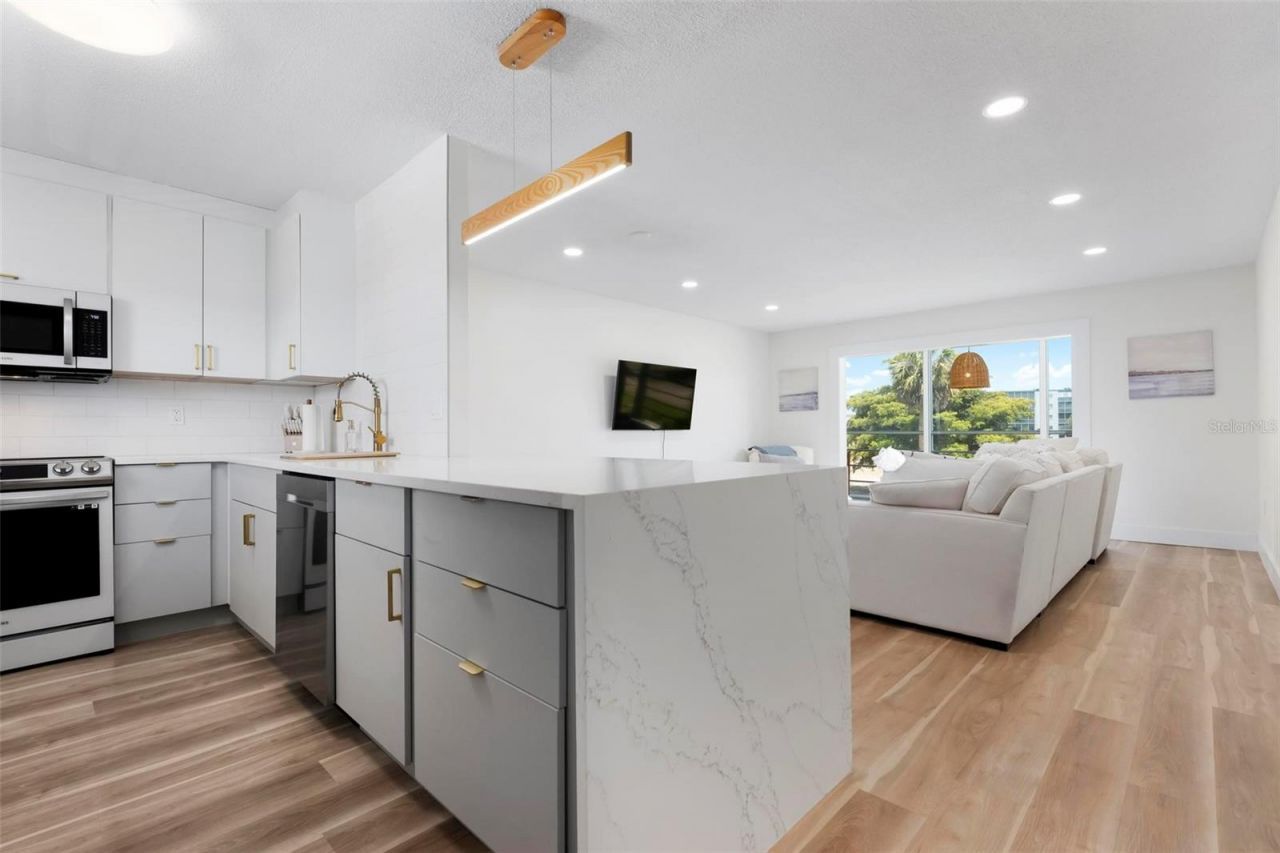 4200 Ironwood Circle, Unit 203B, Bradenton, FL 34209 Photo