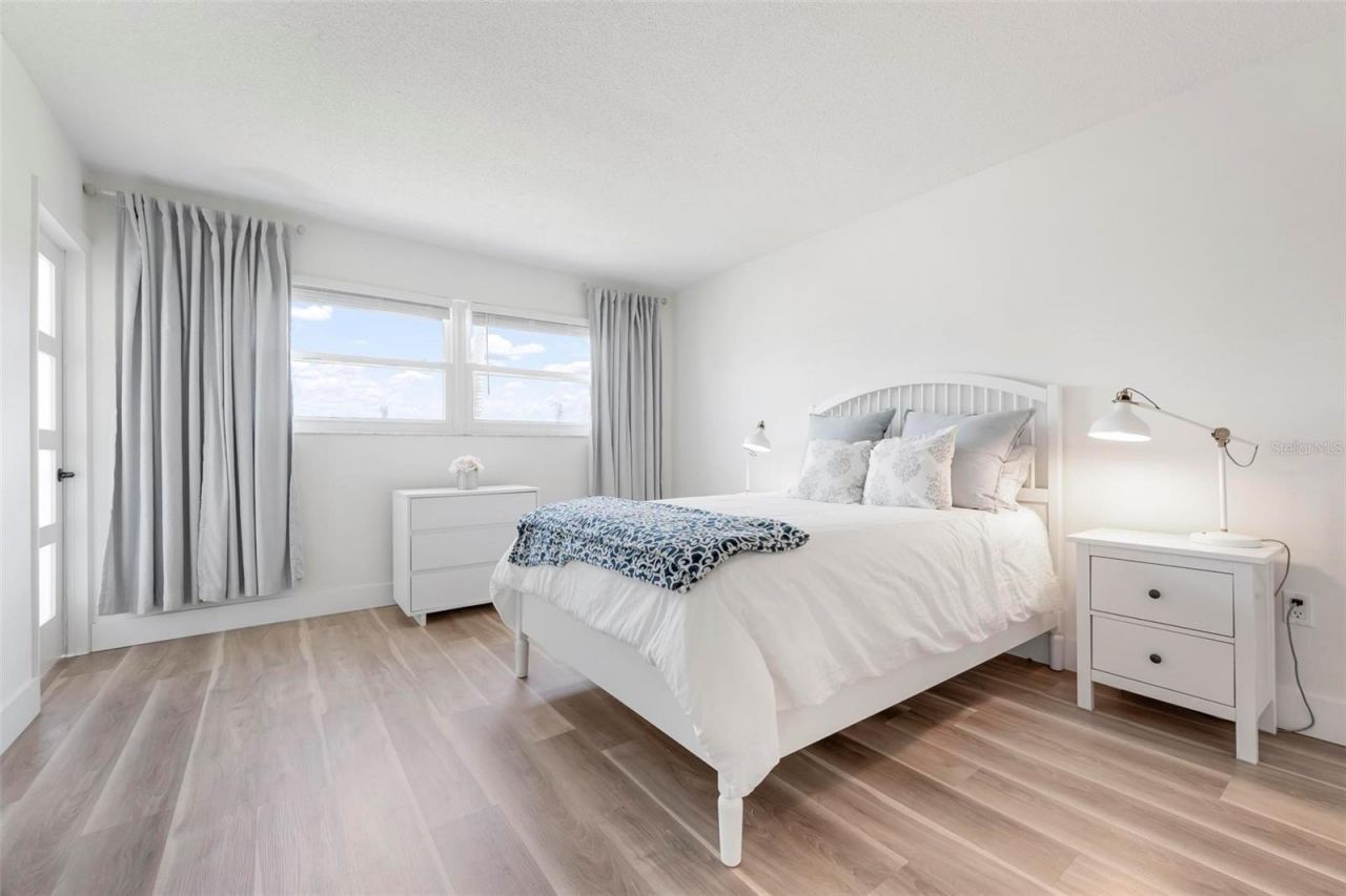 4200 Ironwood Circle, Unit 203B, Bradenton, FL 34209 Photo