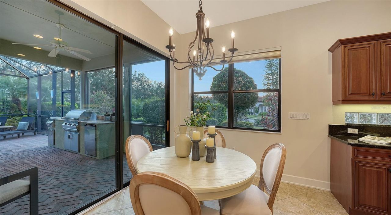 3706 80th Drive E, Sarasota, FL 34243 Photo