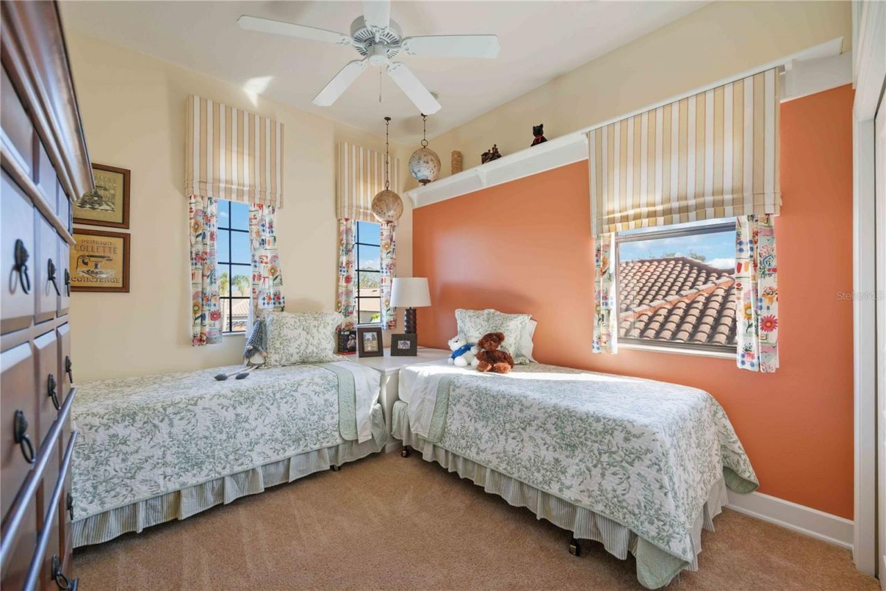 3706 80th Drive E, Sarasota, FL 34243 Photo