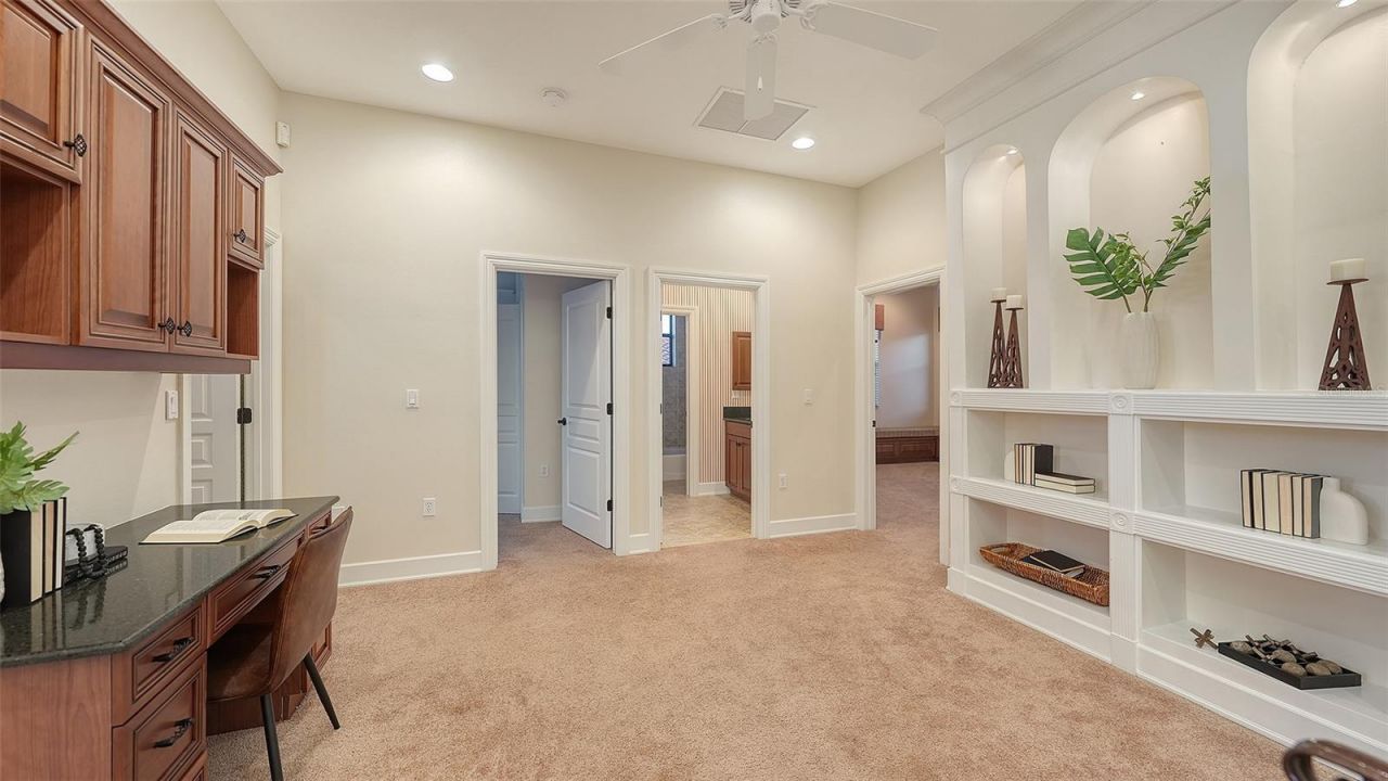 3706 80th Drive E, Sarasota, FL 34243 Photo