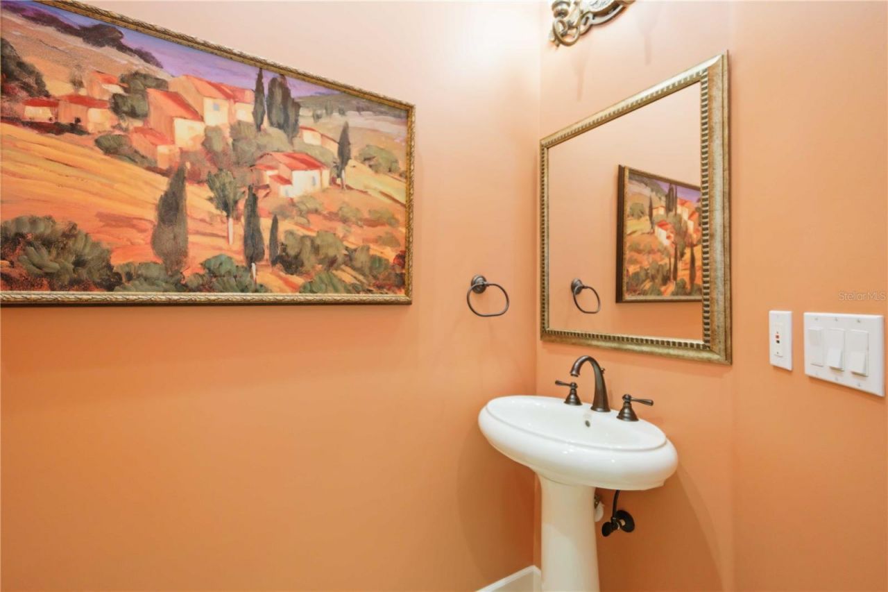 3706 80th Drive E, Sarasota, FL 34243 Photo