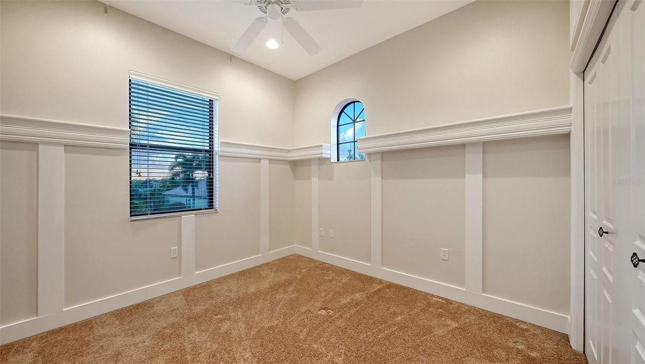 3706 80th Drive E, Sarasota, FL 34243 Photo