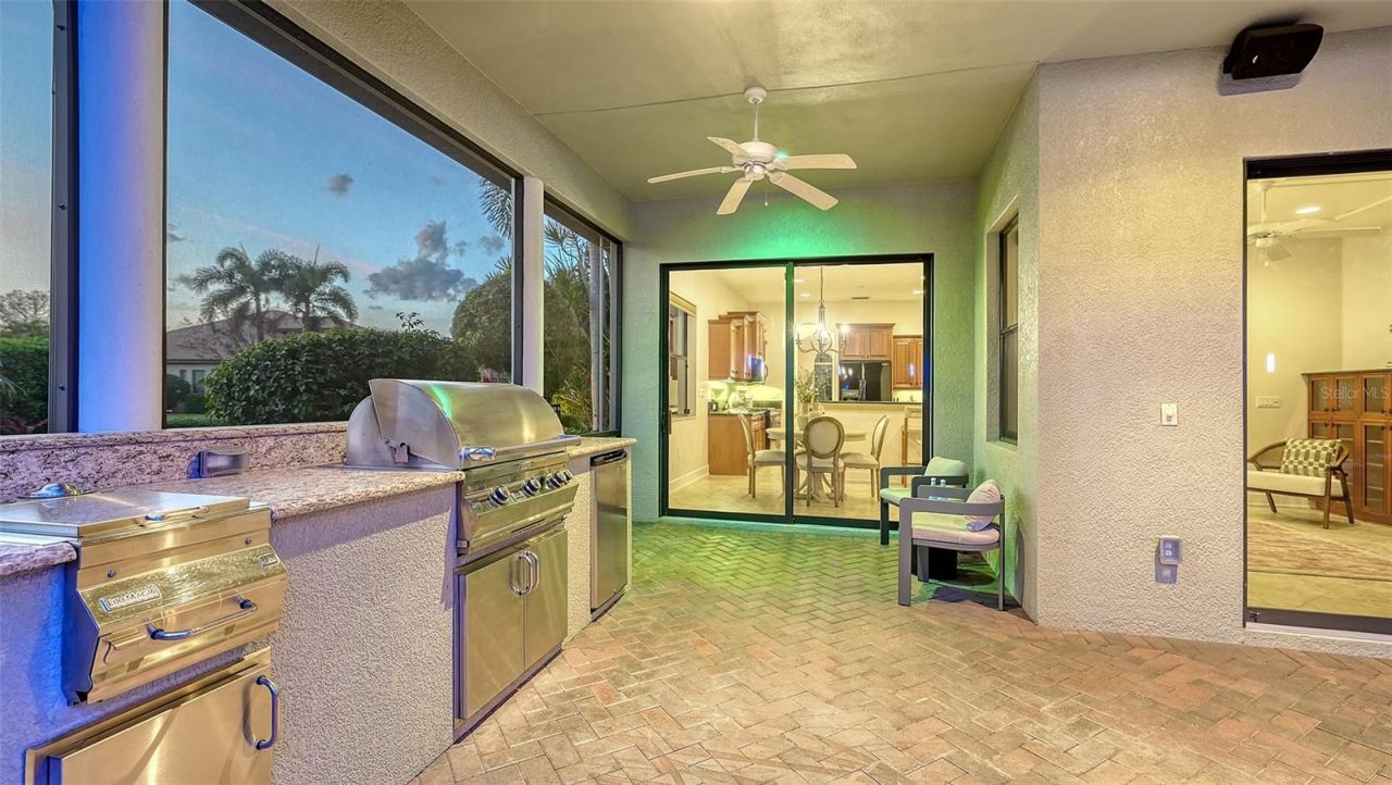 3706 80th Drive E, Sarasota, FL 34243 Photo