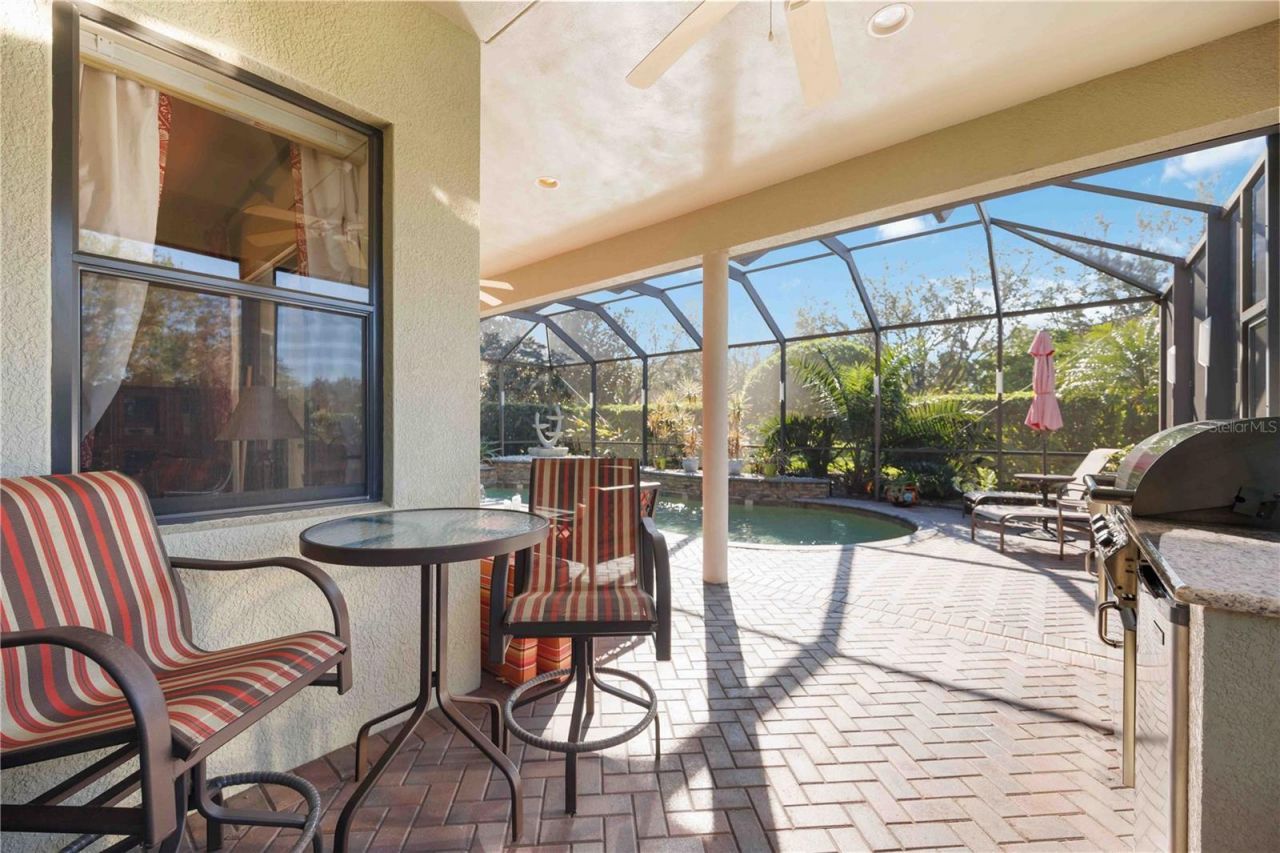 3706 80th Drive E, Sarasota, FL 34243 Photo