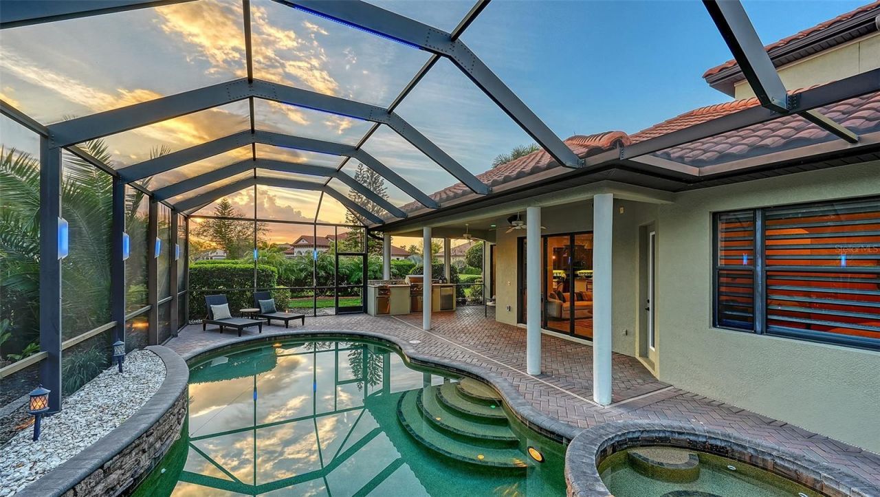 3706 80th Drive E, Sarasota, FL 34243 Photo