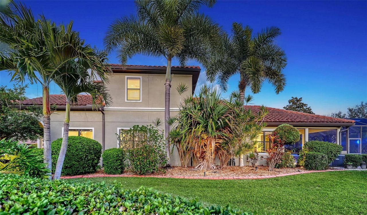 3706 80th Drive E, Sarasota, FL 34243 Photo