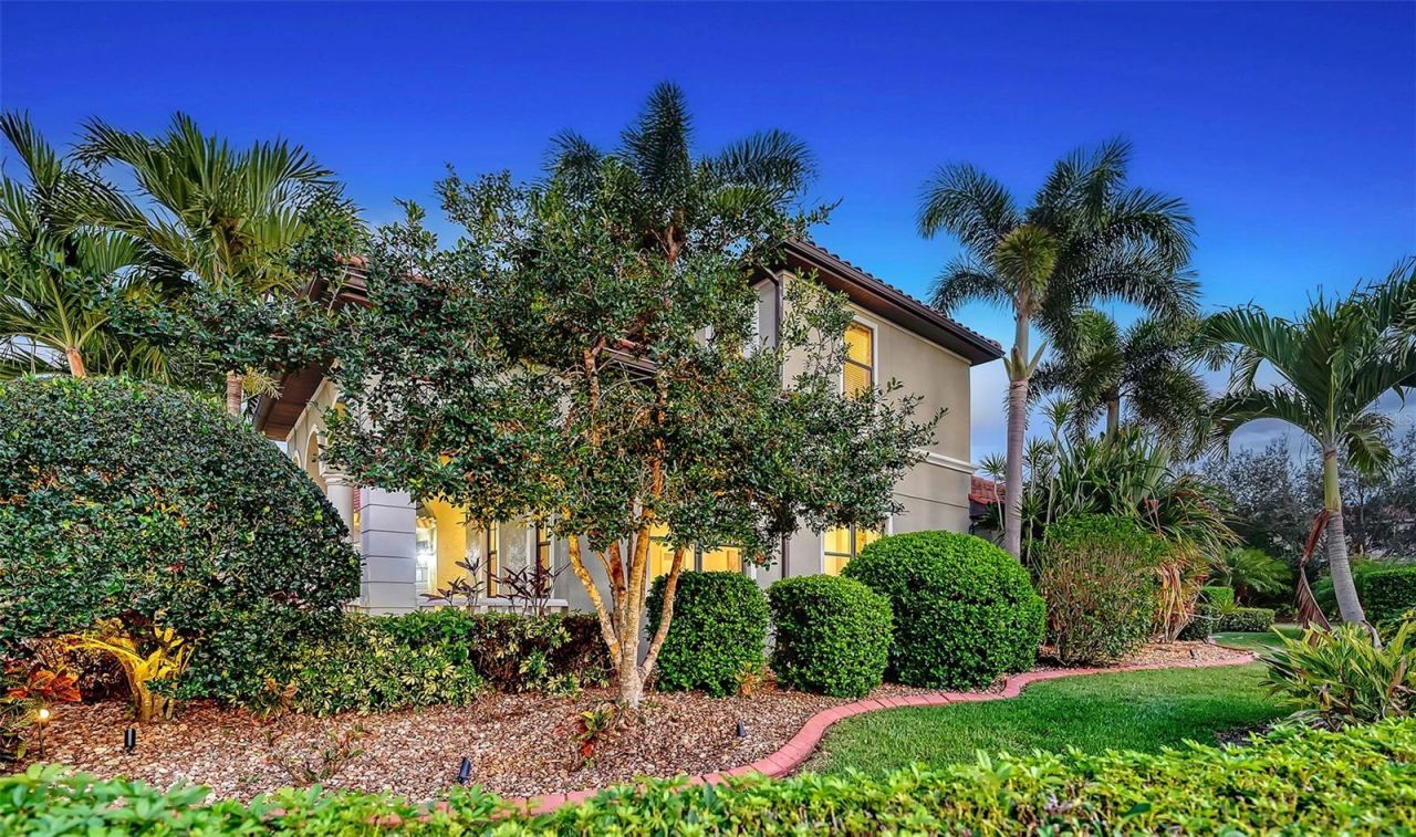 3706 80th Drive E, Sarasota, FL 34243 Photo