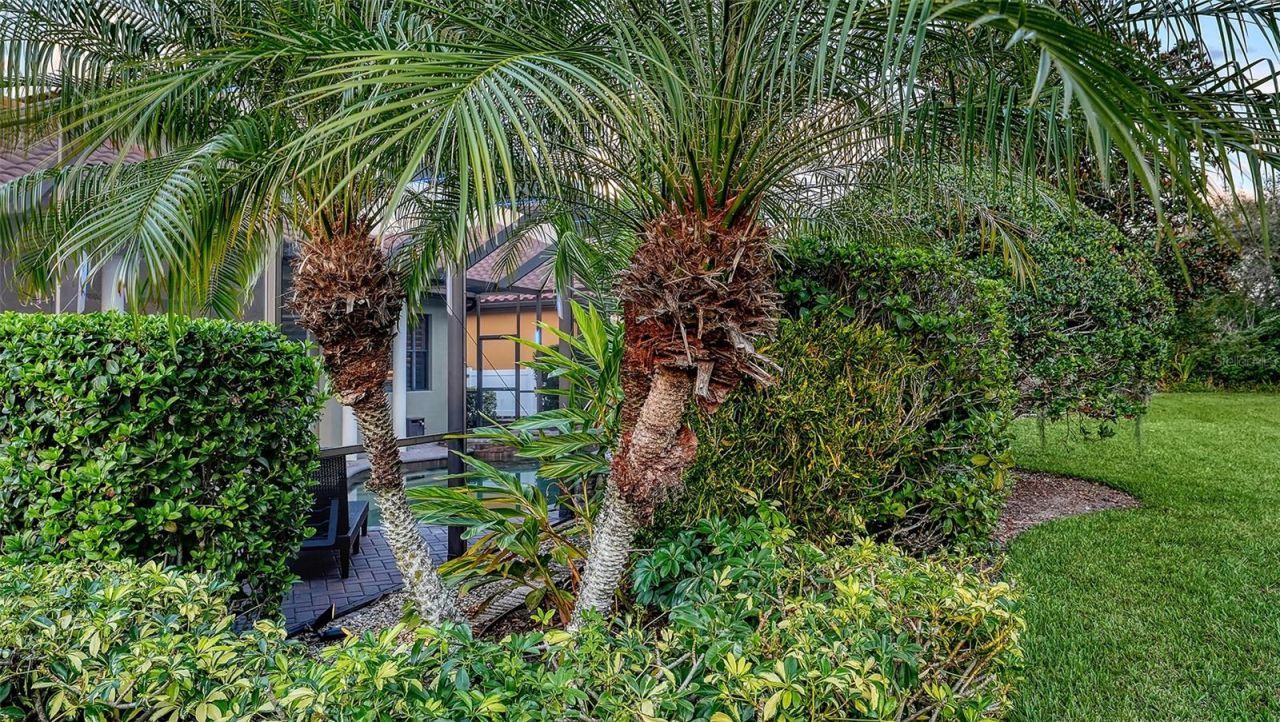 3706 80th Drive E, Sarasota, FL 34243 Photo