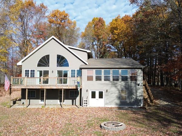 1461 Tasha Drive, Edmore, MI 48829