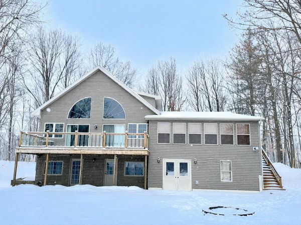 1461 Tasha Drive, Edmore, MI 48829