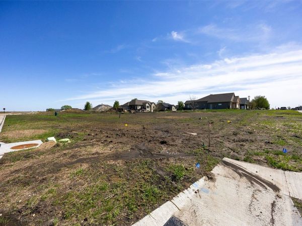 3201 Eight Bells Drive, Marion, IA 52302