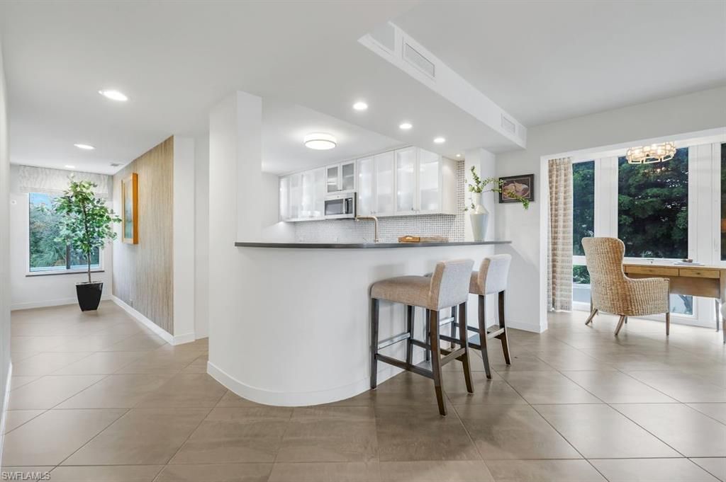 355 Park Shore Dr, Unit 1-134, Naples, FL 34103 Photo