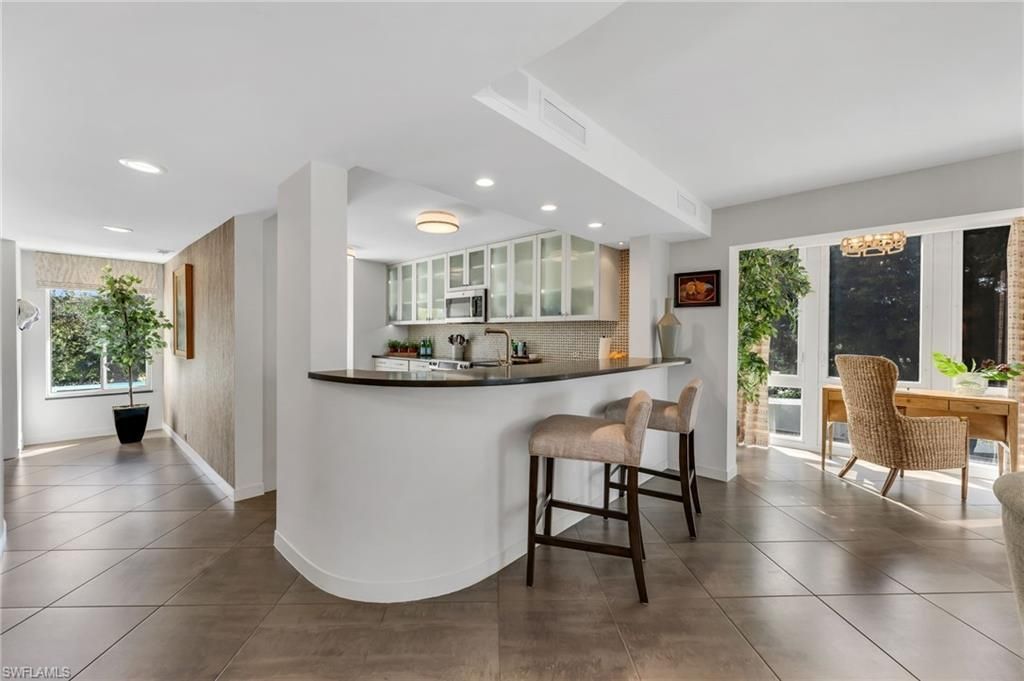 355 Park Shore Dr, Unit 1-134, Naples, FL 34103 Photo