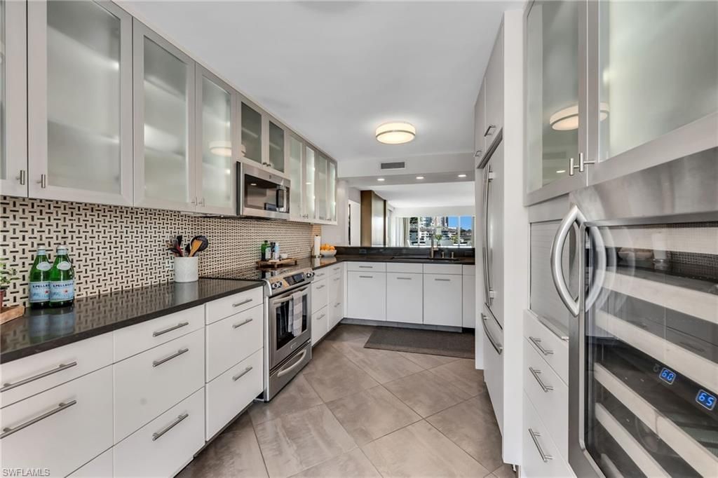 355 Park Shore Dr, Unit 1-134, Naples, FL 34103 Photo