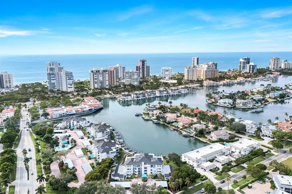 355 Park Shore Dr, Unit 1-134, Naples, FL 34103 Photo