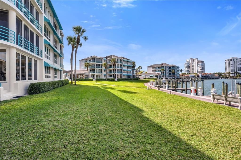 355 Park Shore Dr, Unit 1-134, Naples, FL 34103 Photo