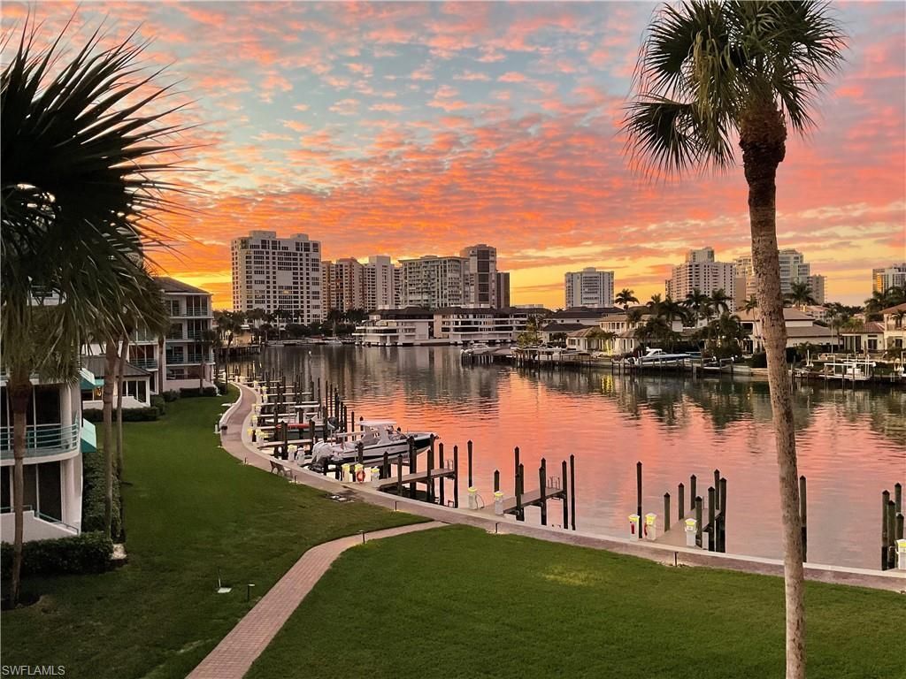 355 Park Shore Dr, Unit 1-134, Naples, FL 34103 Photo