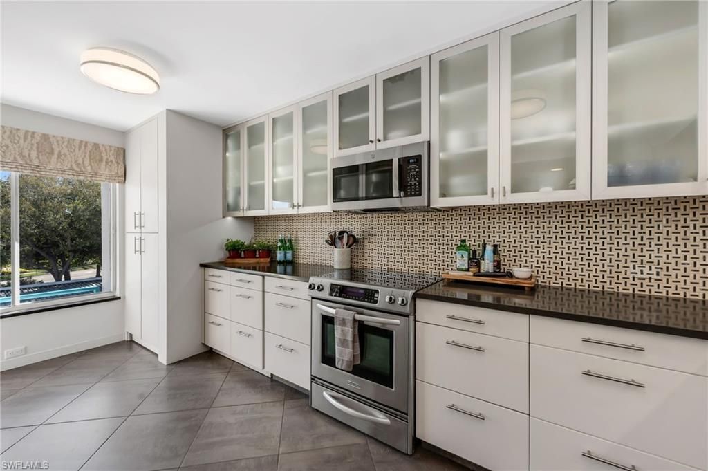 355 Park Shore Dr, Unit 1-134, Naples, FL 34103 Photo