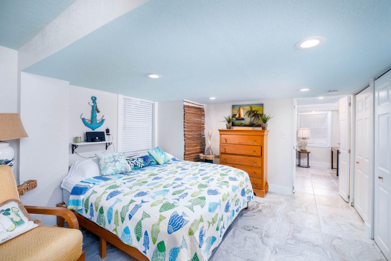 105 Long Key Lake Drive, Layton, FL 33001 Photo