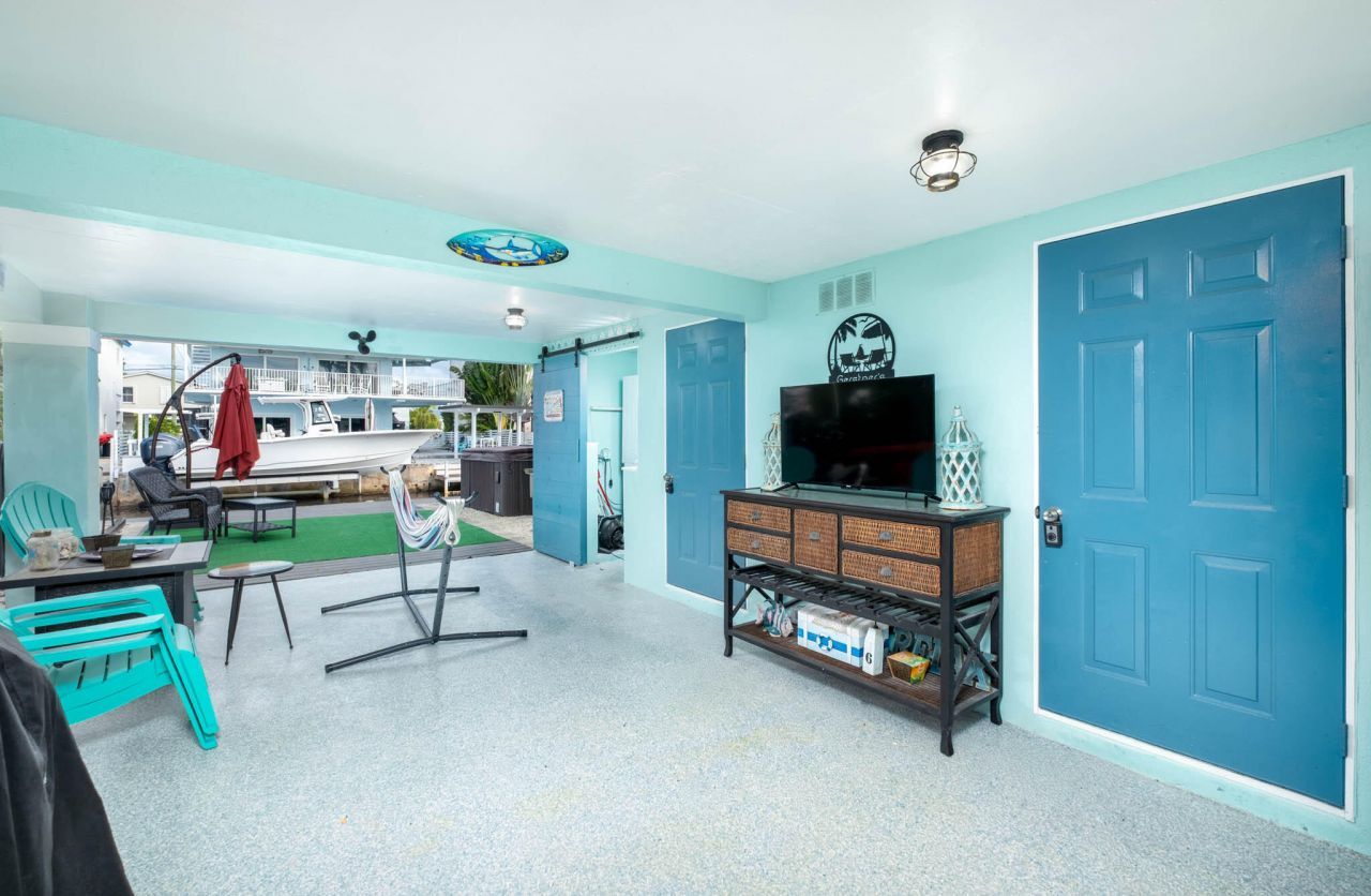 105 Long Key Lake Drive, Layton, FL 33001 Photo