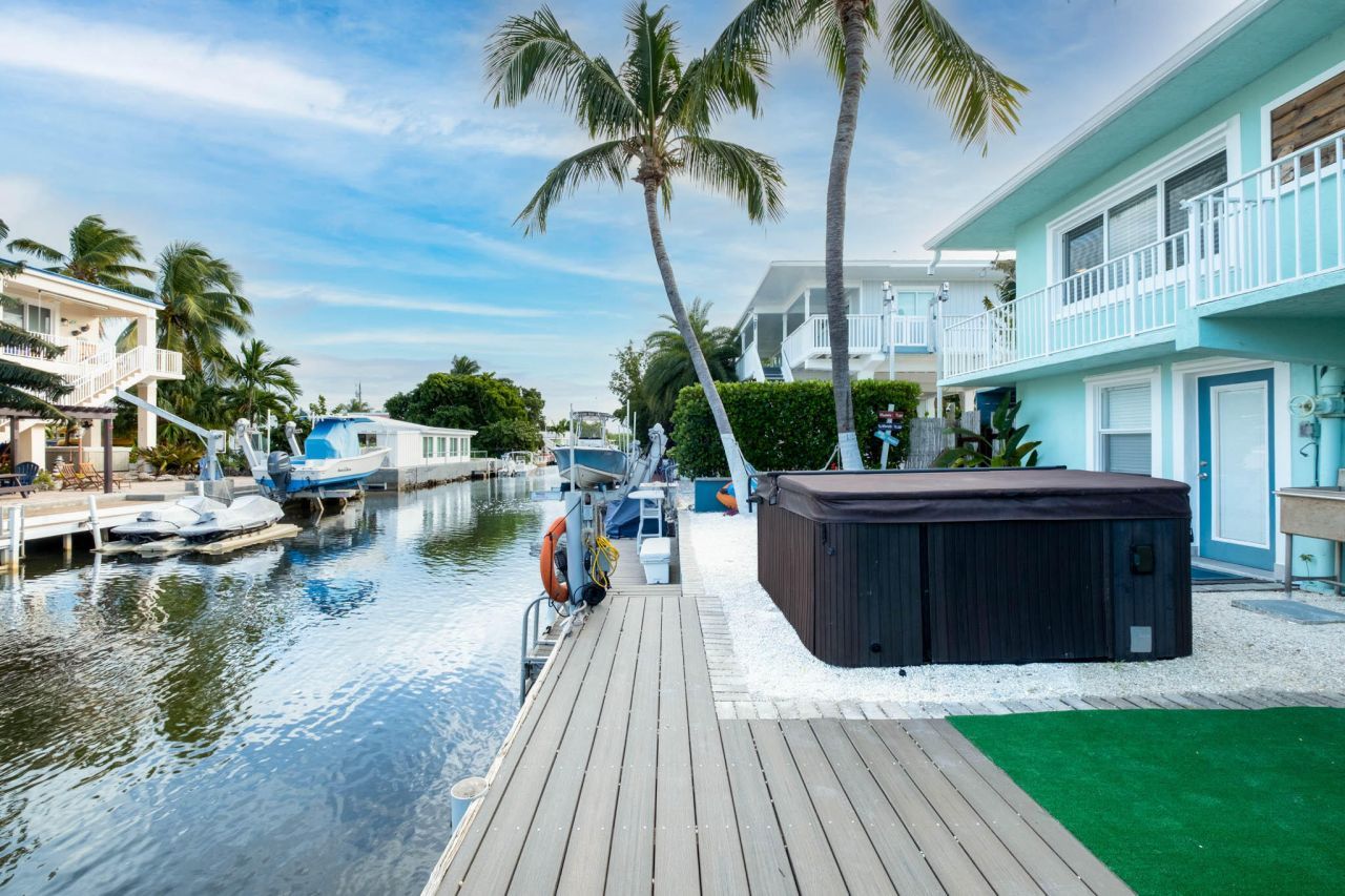 105 Long Key Lake Drive, Layton, FL 33001 Photo