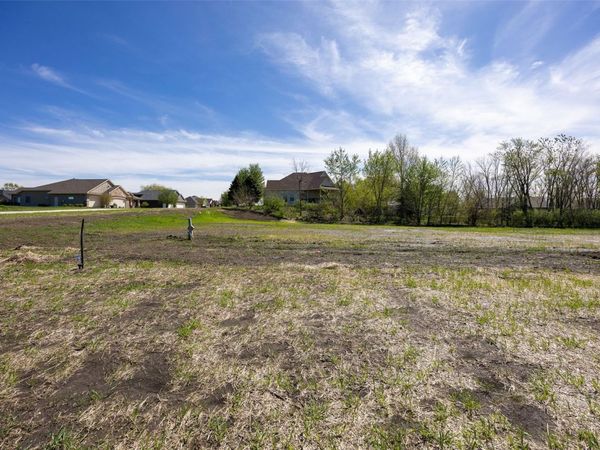 3193 Eight Bells Drive, Marion, IA 52302