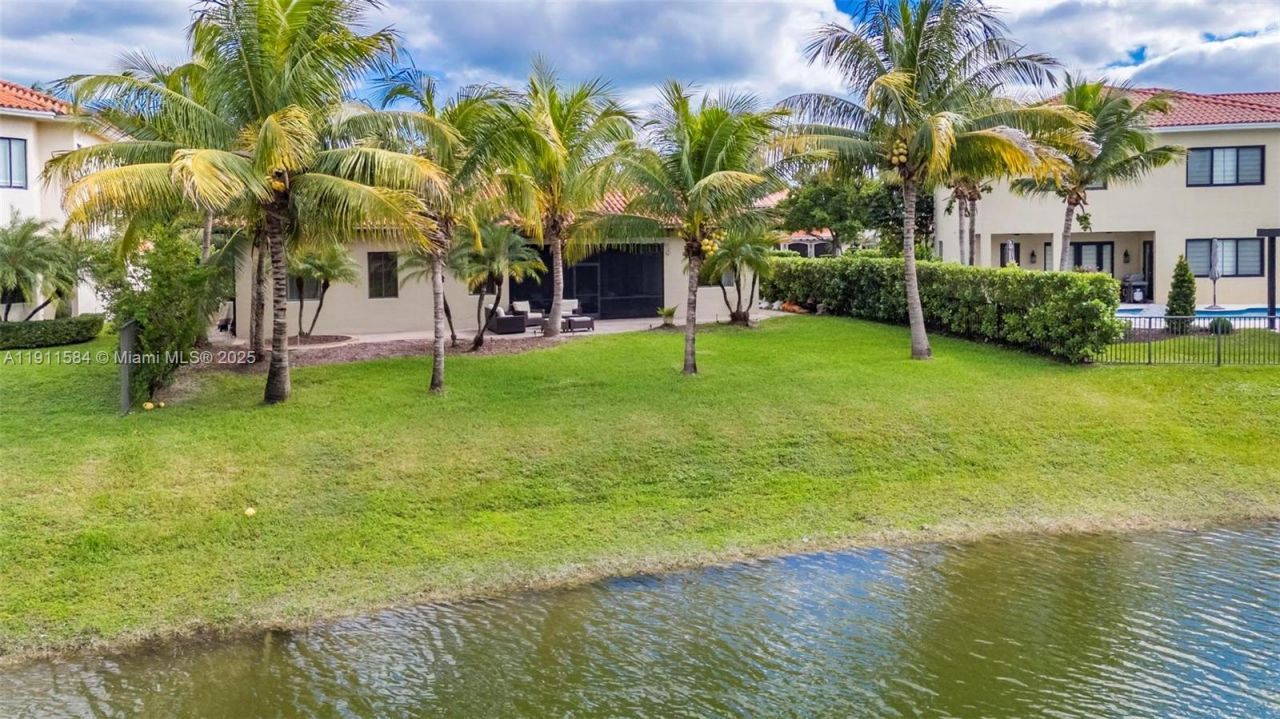 19528 SW 79th Pl, Cutler Bay, FL 33157 Photo