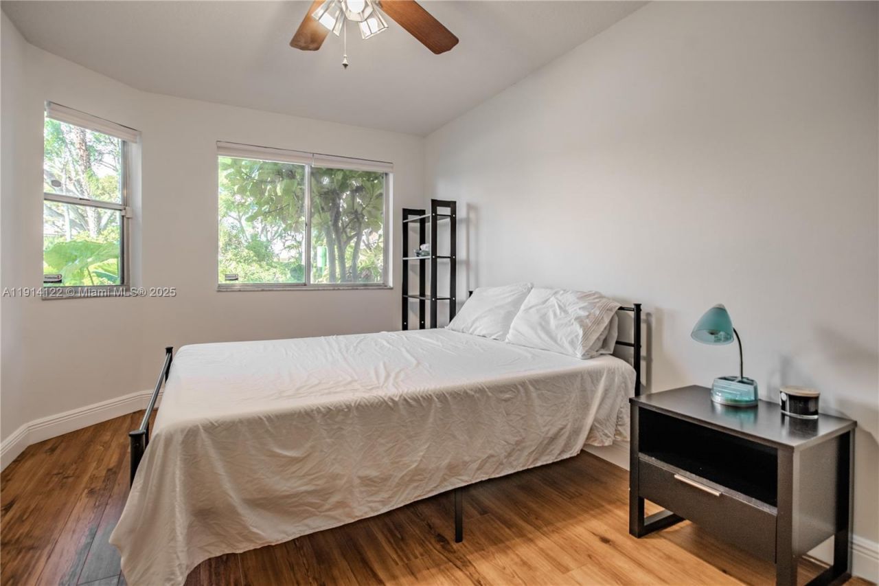 7652 S Pinewalk Dr S, Unit 139, Margate, FL 33063 Photo