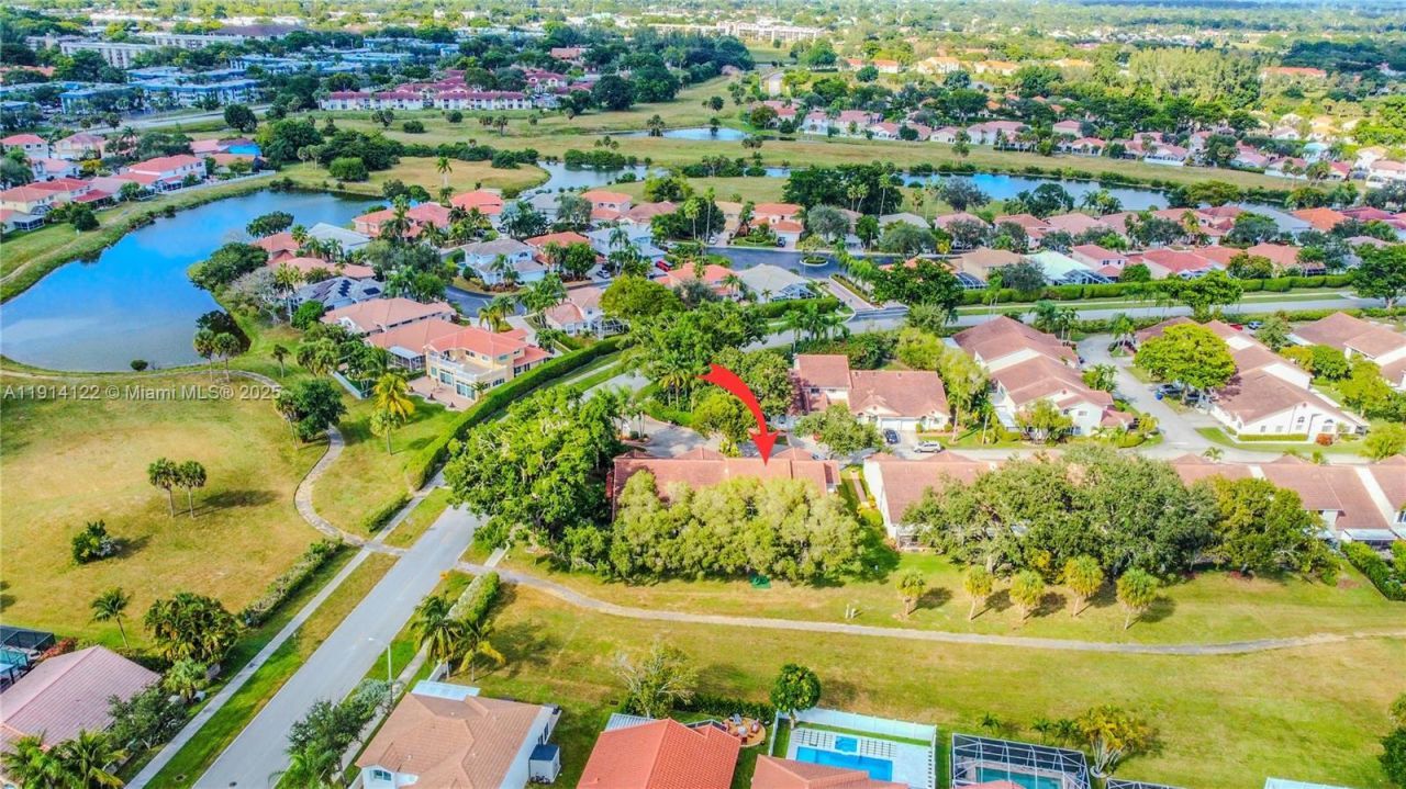 7652 S Pinewalk Dr S, Unit 139, Margate, FL 33063 Photo