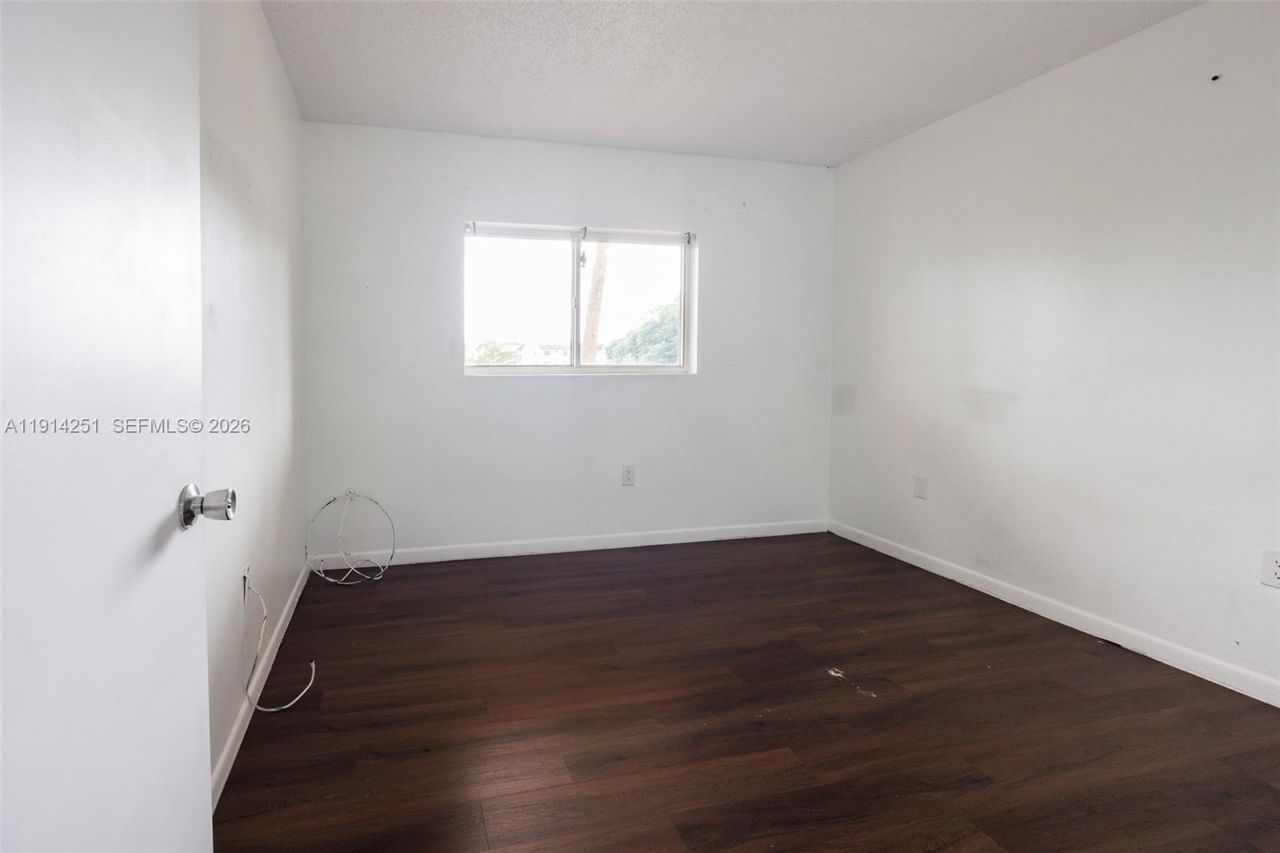 Please Call For Address, Unit 11-102, Miami, FL 33193 Photo