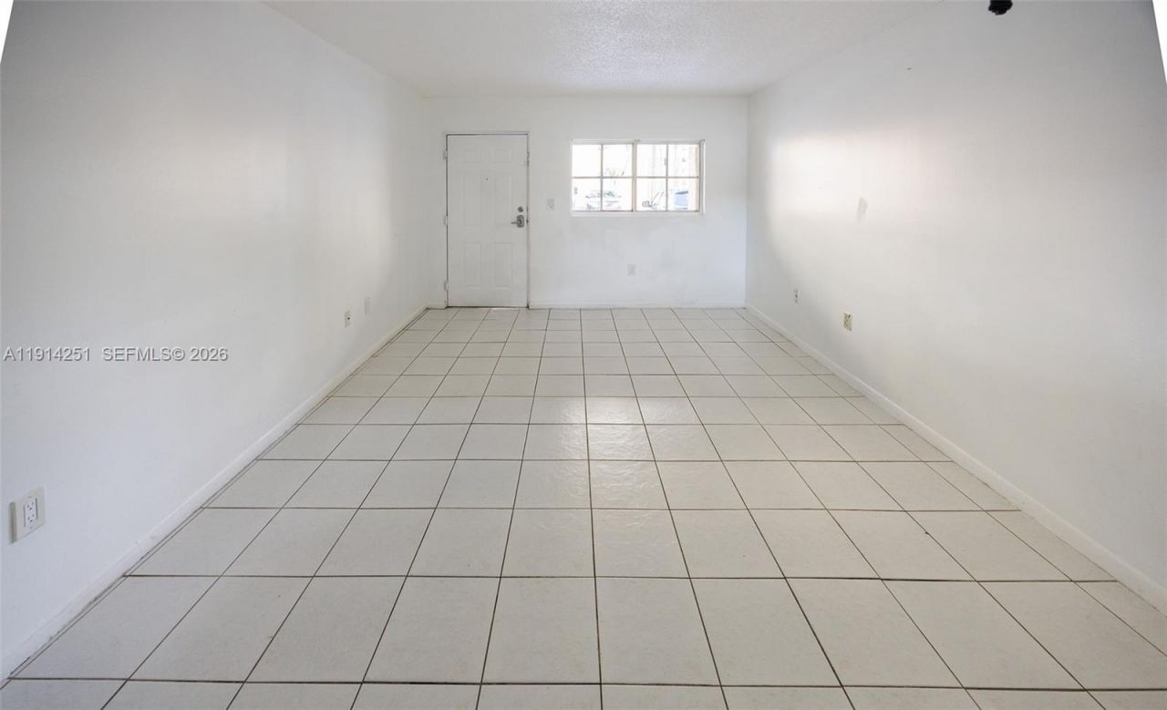 Please Call For Address, Unit 11-102, Miami, FL 33193 Photo