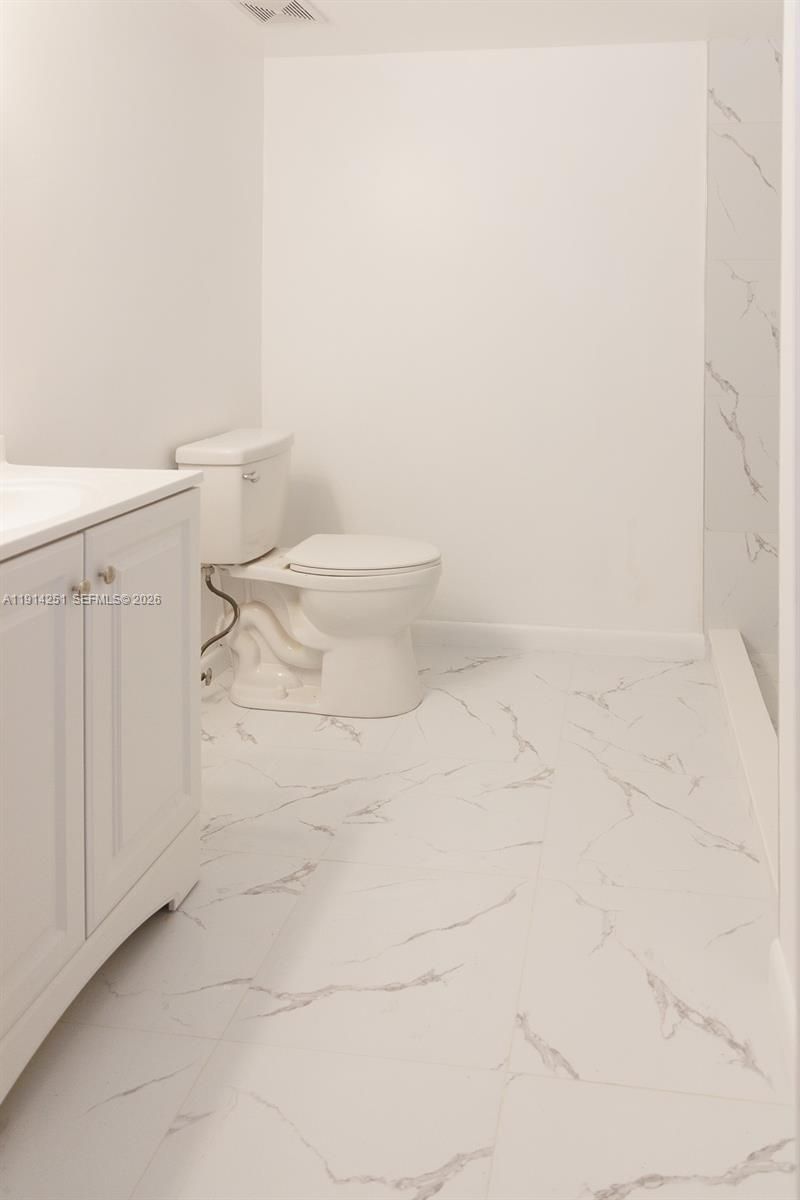 Please Call For Address, Unit 11-102, Miami, FL 33193 Photo