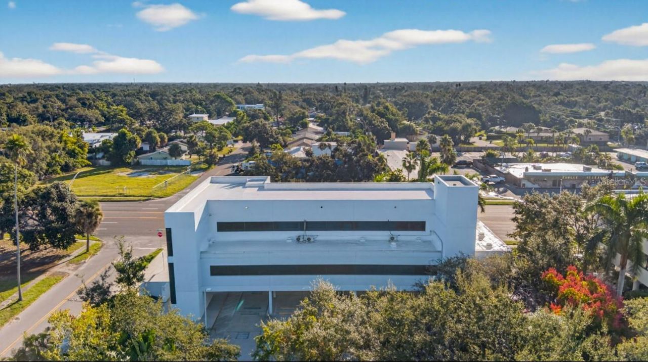 2426 S Tamiami Trail, Sarasota, FL 34239 Photo