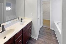 532 Suttalee Lane photo 4