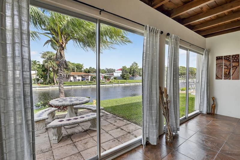 4305 NW 49th Dr, Tamarac, FL 33319 Photo