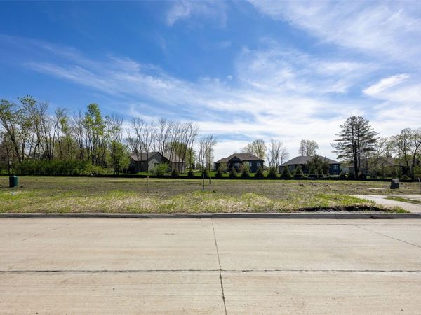 3115 Eight Bells Drive, Marion, IA 52302