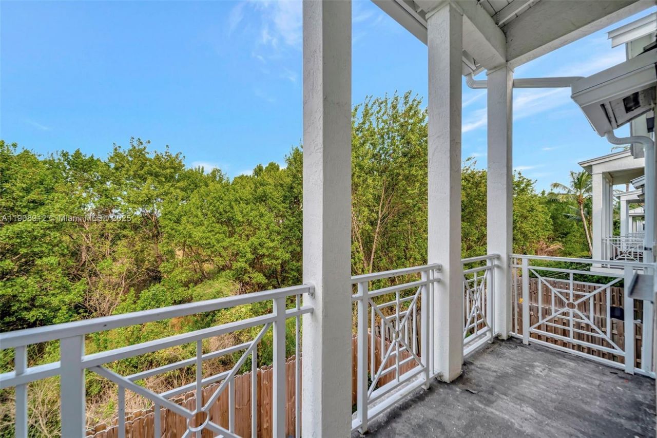 10867 NW 76th Ln, Doral, FL 33178 Photo