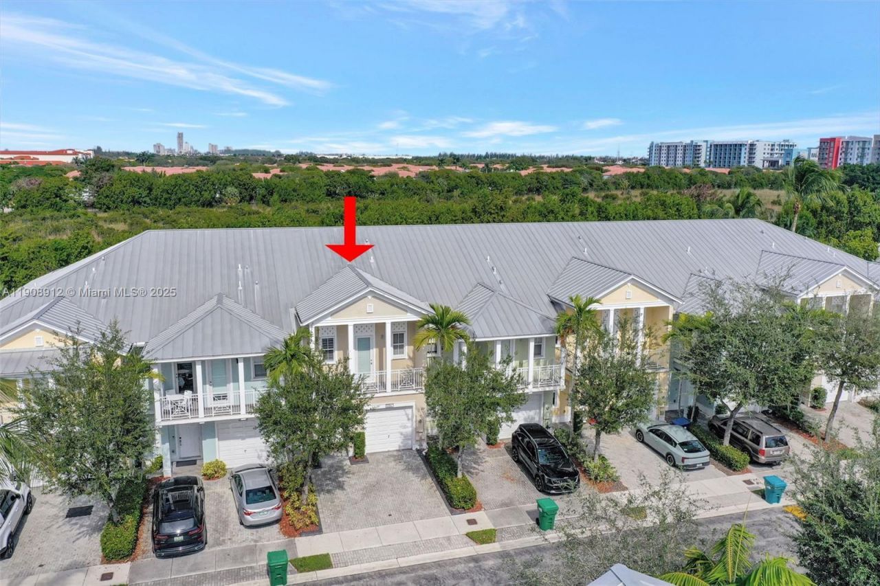 10867 NW 76th Ln, Doral, FL 33178 Photo