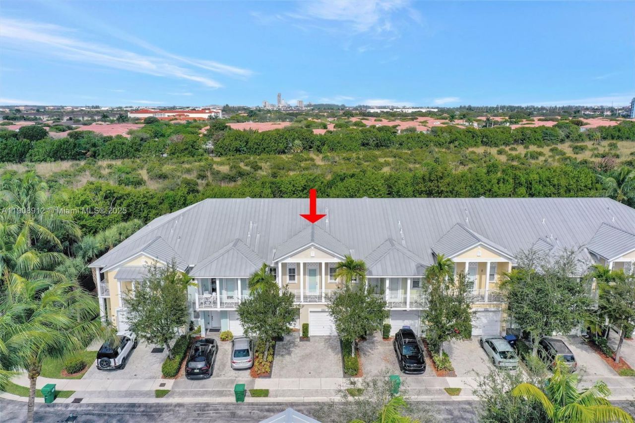 10867 NW 76th Ln, Doral, FL 33178 Photo