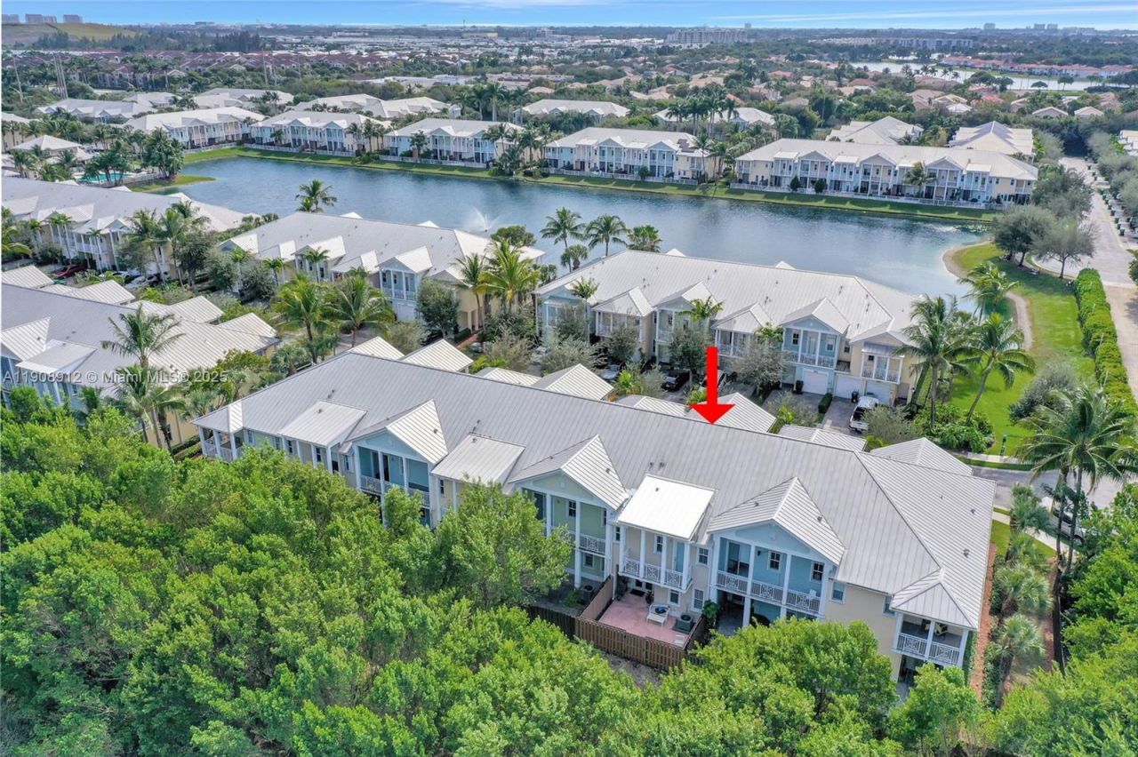 10867 NW 76th Ln, Doral, FL 33178 Photo