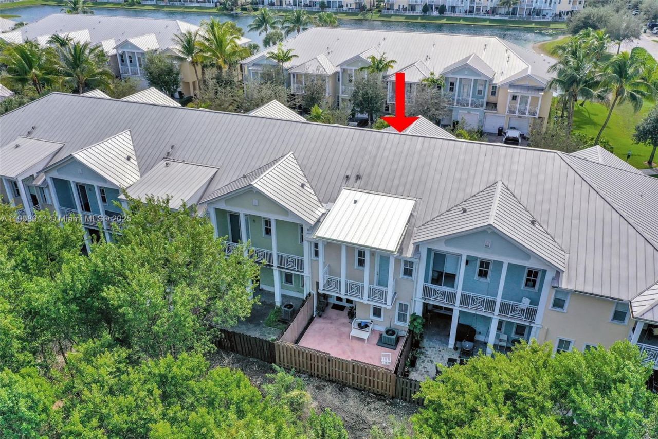 10867 NW 76th Ln, Doral, FL 33178 Photo