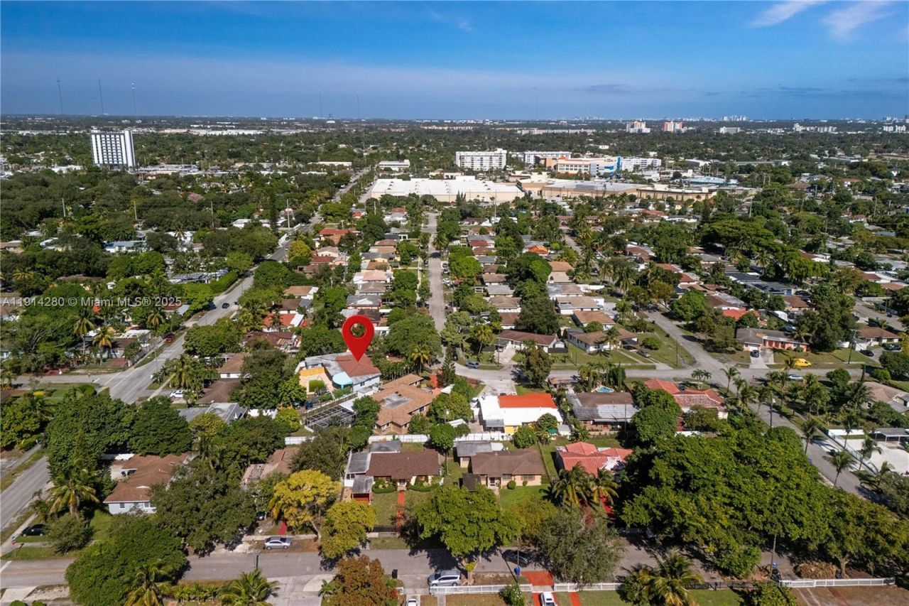 16050 NE 8th Ct, North Miami Beach, FL 33162 Photo