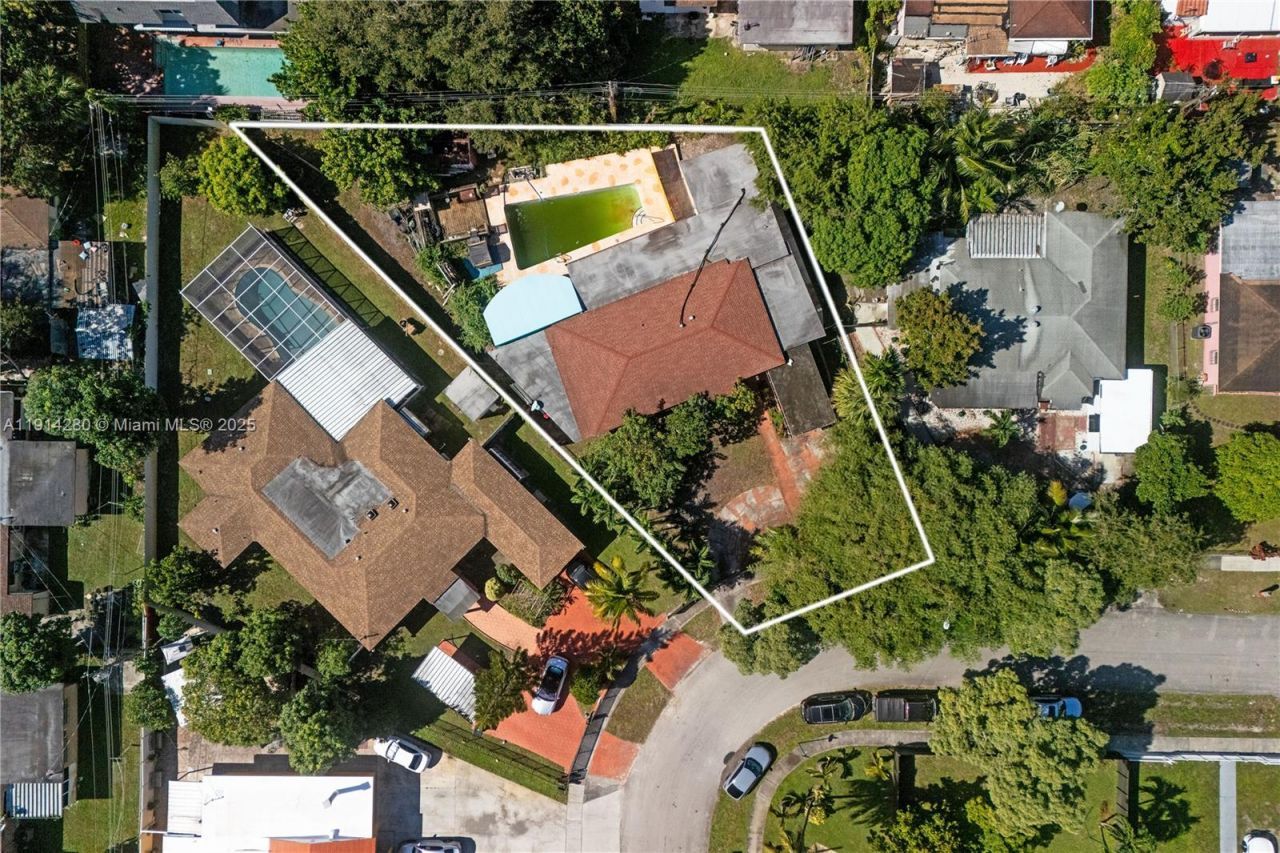 16050 NE 8th Ct, North Miami Beach, FL 33162 Photo