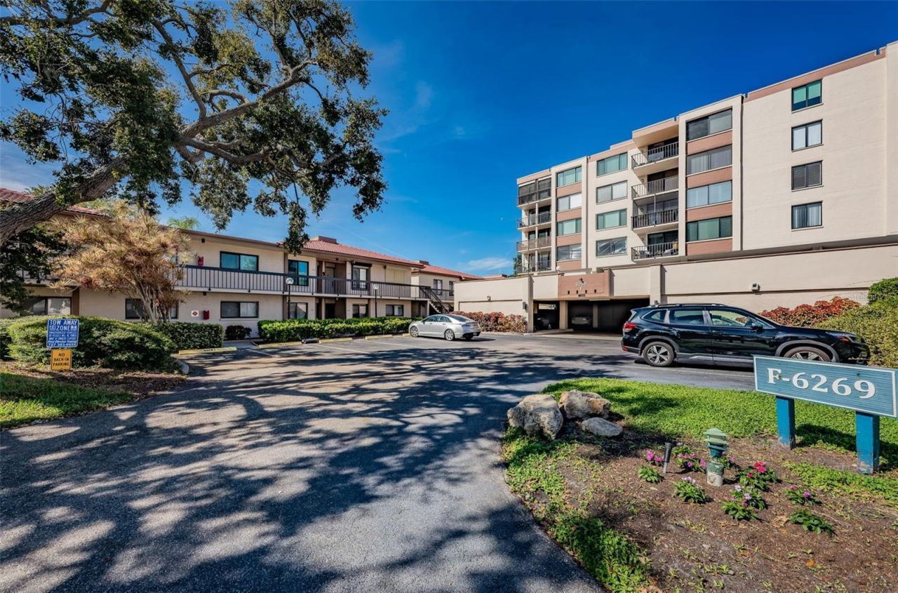 6269 Palma Del Mar Boulevard S, Unit 105, Saint Petersburg, FL 33715 Photo