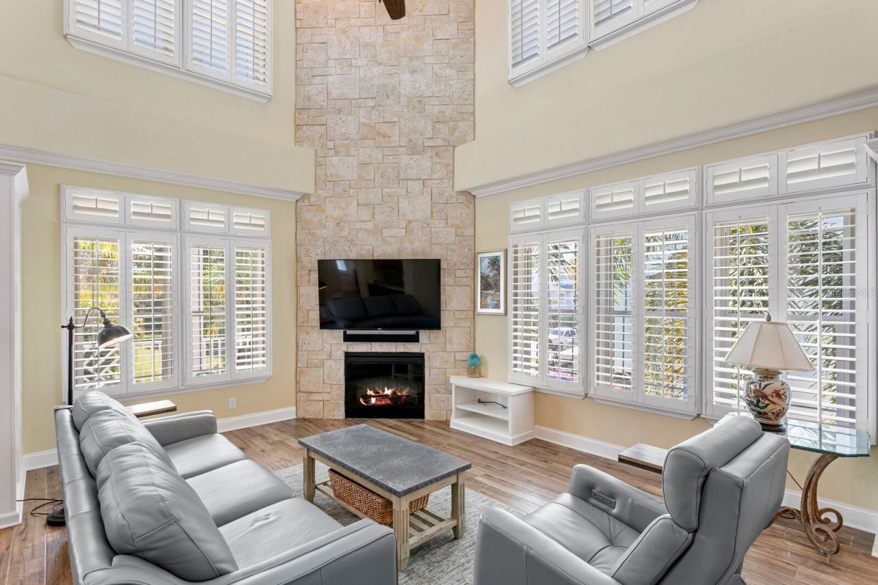 117 6th Street, Belleair Beach, FL 33786 Photo