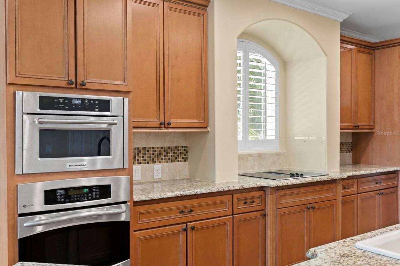 117 6th Street, Belleair Beach, FL 33786 Photo