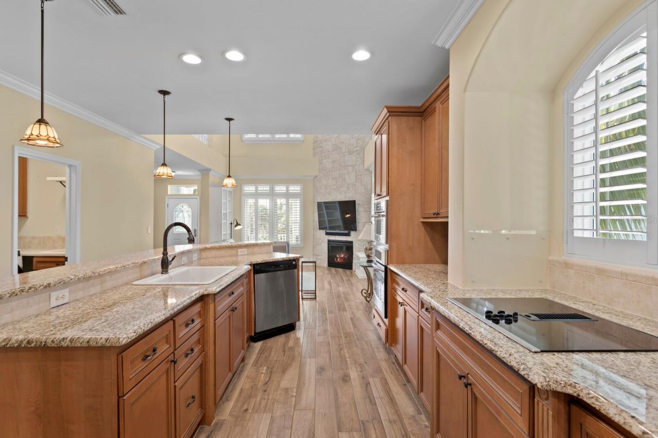 117 6th Street, Belleair Beach, FL 33786 Photo