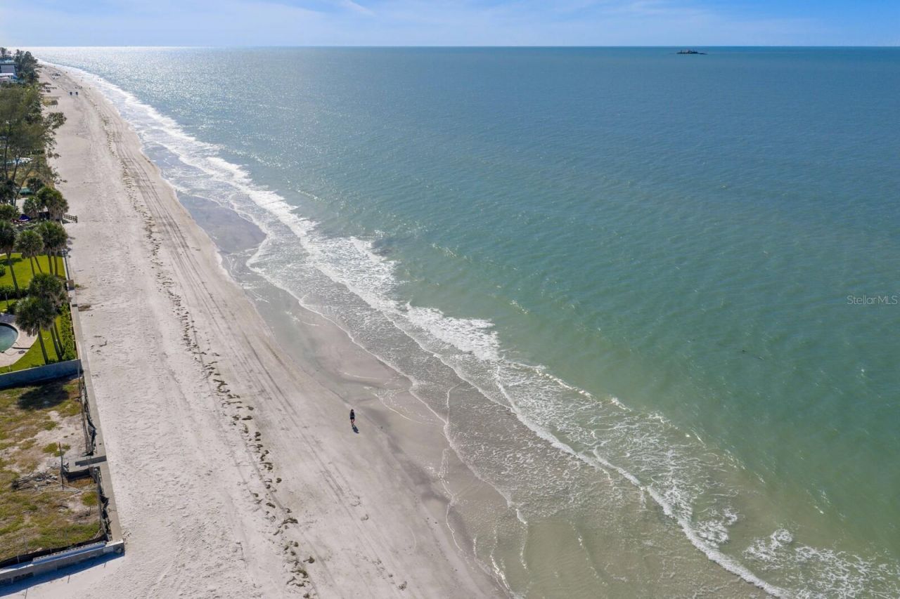 117 6th Street, Belleair Beach, FL 33786 Photo